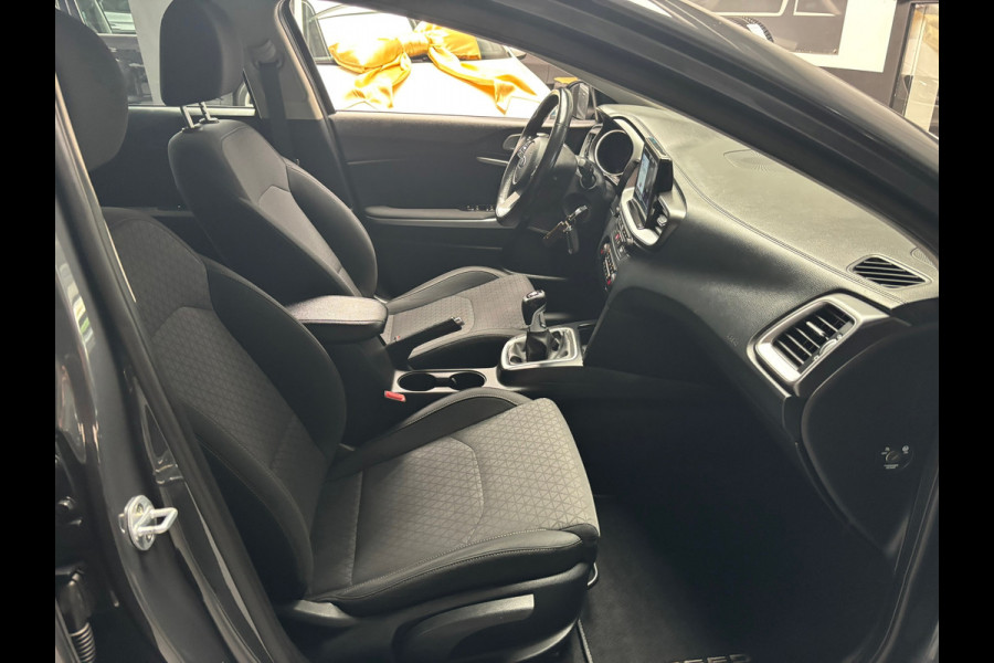 Kia Ceed Sportswagon 1.0 T-GDi DynamicLine / Navigatie / Camera