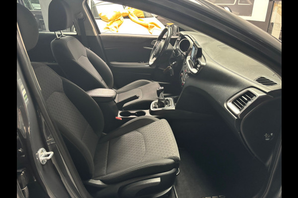 Kia Ceed Sportswagon 1.0 T-GDi DynamicLine / Navigatie / Camera