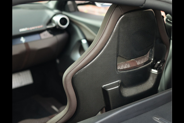 Ferrari 812 6.5 V12 Superfast HELE | Tailor Made - Blu Micalizzato