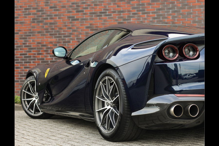 Ferrari 812 6.5 V12 Superfast HELE | Tailor Made - Blu Micalizzato