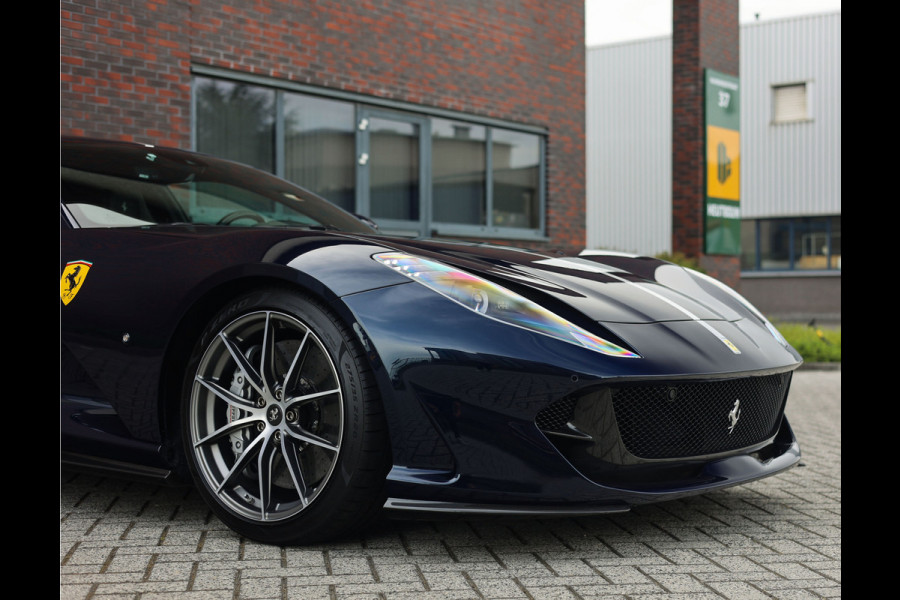 Ferrari 812 6.5 V12 Superfast HELE | Tailor Made - Blu Micalizzato