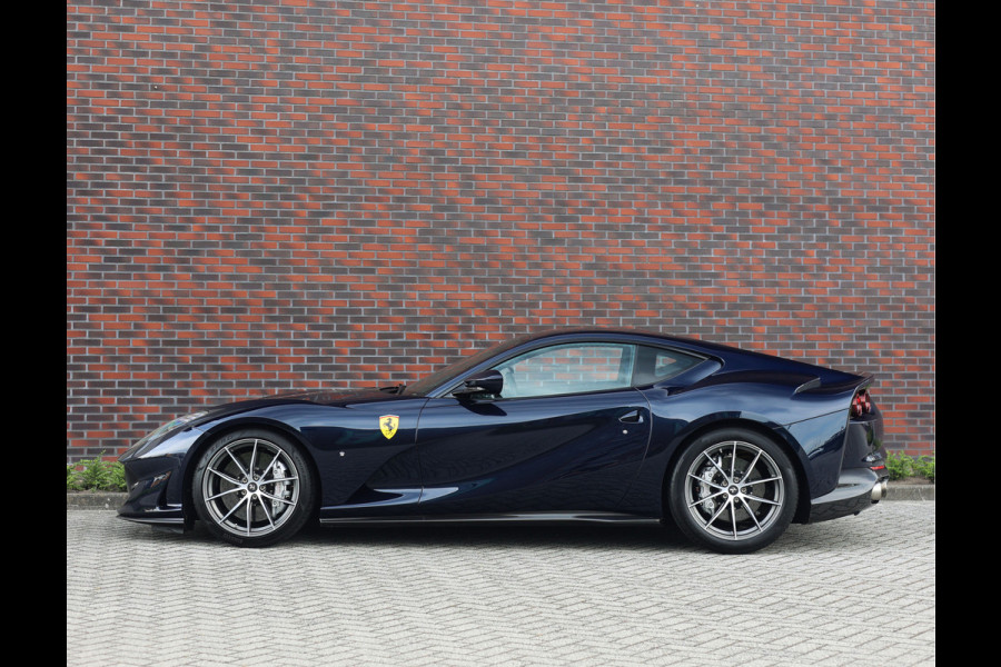 Ferrari 812 6.5 V12 Superfast HELE | Tailor Made - Blu Micalizzato