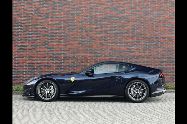 Ferrari 812 6.5 V12 Superfast HELE | Tailor Made - Blu Micalizzato