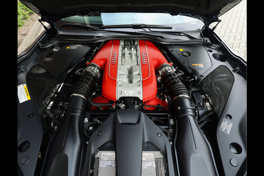 Ferrari 812 6.5 V12 Superfast HELE | Tailor Made - Blu Micalizzato