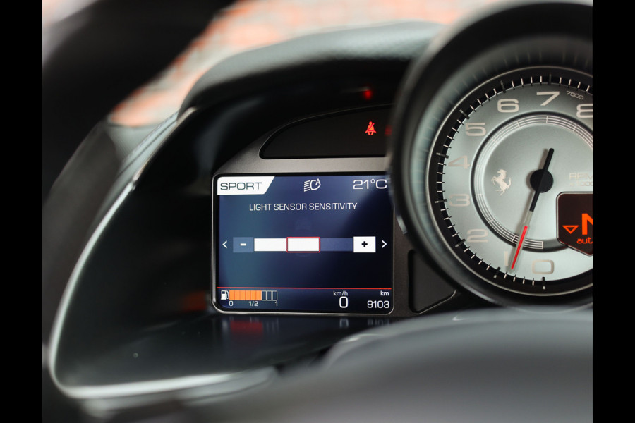 Ferrari 812 6.5 V12 Superfast HELE | Tailor Made - Blu Micalizzato