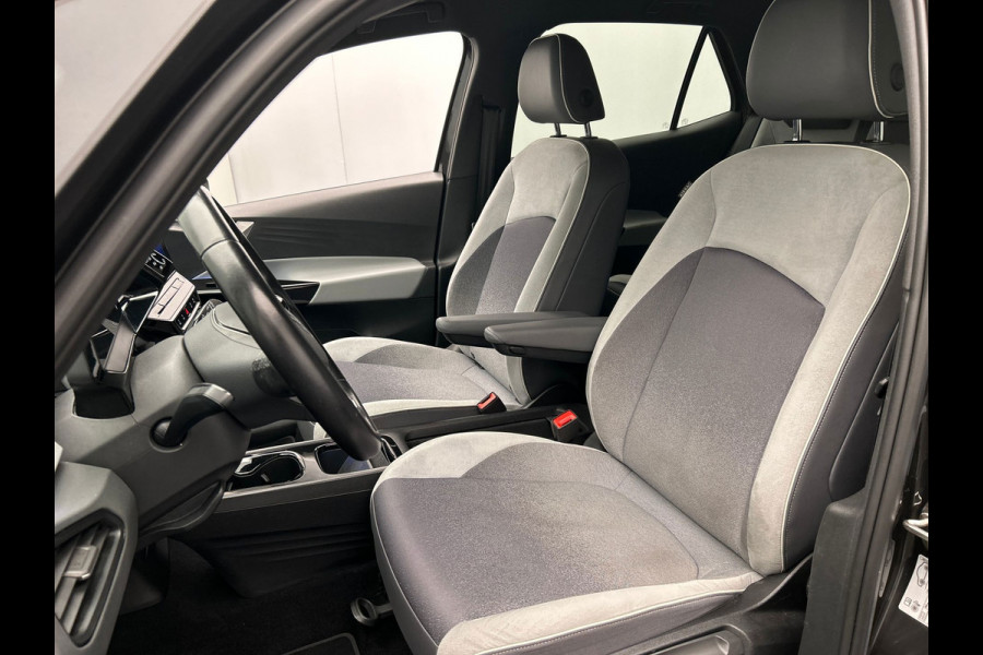Volkswagen ID.3 First 58 kWh | Keyless | Carplay | Stoel/Stuur verwarming |Camera | Adaptieve Cruise/Control |