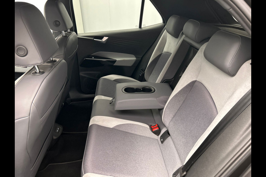 Volkswagen ID.3 First 58 kWh | Keyless | Carplay | Stoel/Stuur verwarming |Camera | Adaptieve Cruise/Control |