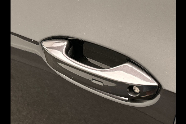 Volkswagen ID.3 First 58 kWh | Keyless | Carplay | Stoel/Stuur verwarming |Camera | Adaptieve Cruise/Control |