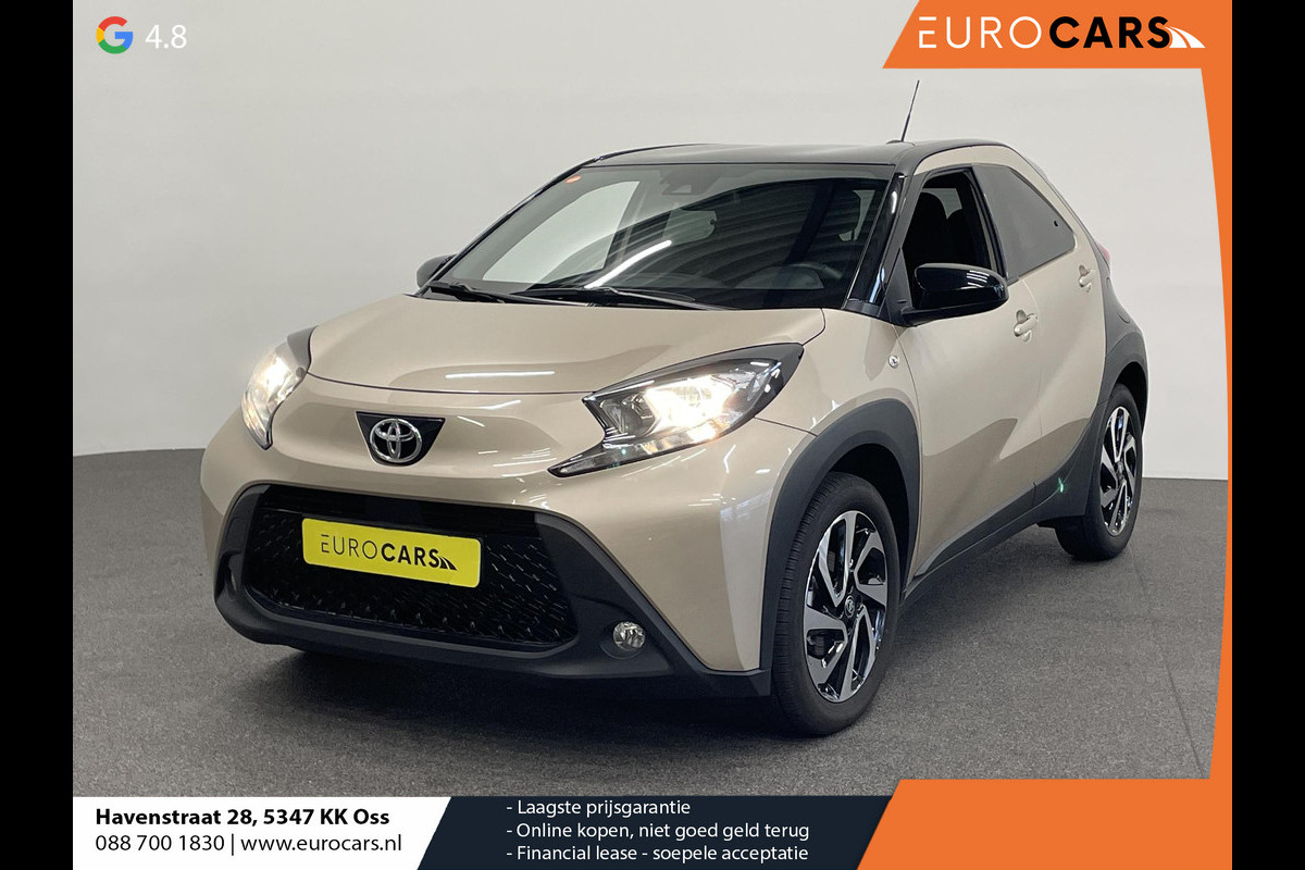 Toyota Aygo X 1.0 VVT-i Automaat Pulse Navigatie Apple Carplay/Android Auto Camera 17" Lichtmetalen Velgen Climate Control Adaptieve Cruise Control Two Tone