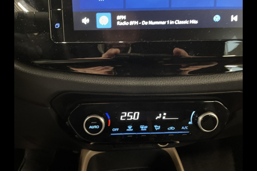 Toyota Aygo X 1.0 VVT-i Automaat Pulse Navigatie Apple Carplay/Android Auto Camera 17" Lichtmetalen Velgen Climate Control Adaptieve Cruise Control Two Tone