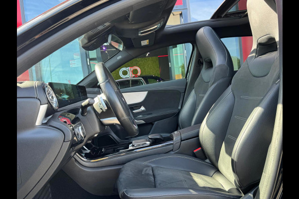 Mercedes-Benz A-Klasse 250 e AMG | Panorama | Ambient Lighting | Carplay | Camera | BTW |