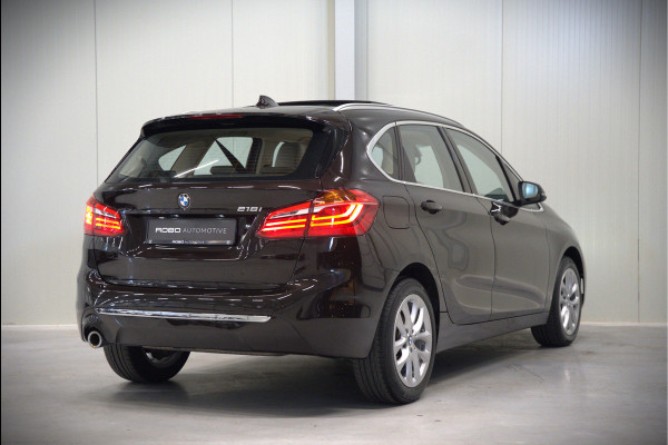 BMW 2 Serie Active Tourer 218i High Executive Luxury Line | Panoramadak | Stoelverwarming | Head-Up Display | Parkeersensoren | Navigatie | Trekhaak | Cruise Control | Climate Control | NAP