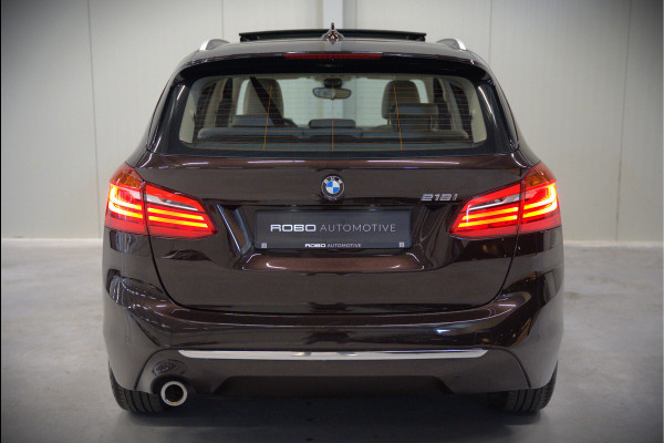 BMW 2 Serie Active Tourer 218i High Executive Luxury Line | Panoramadak | Stoelverwarming | Head-Up Display | Parkeersensoren | Navigatie | Trekhaak | Cruise Control | Climate Control | NAP