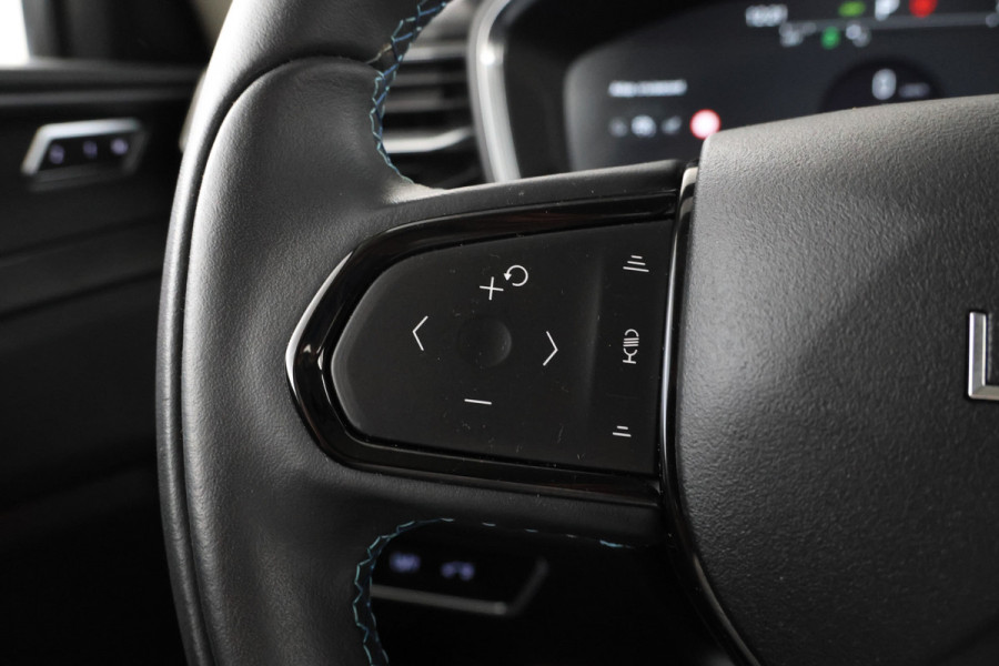Lynk & Co 01 1.5 Panorama, Digital Dash, Automaat