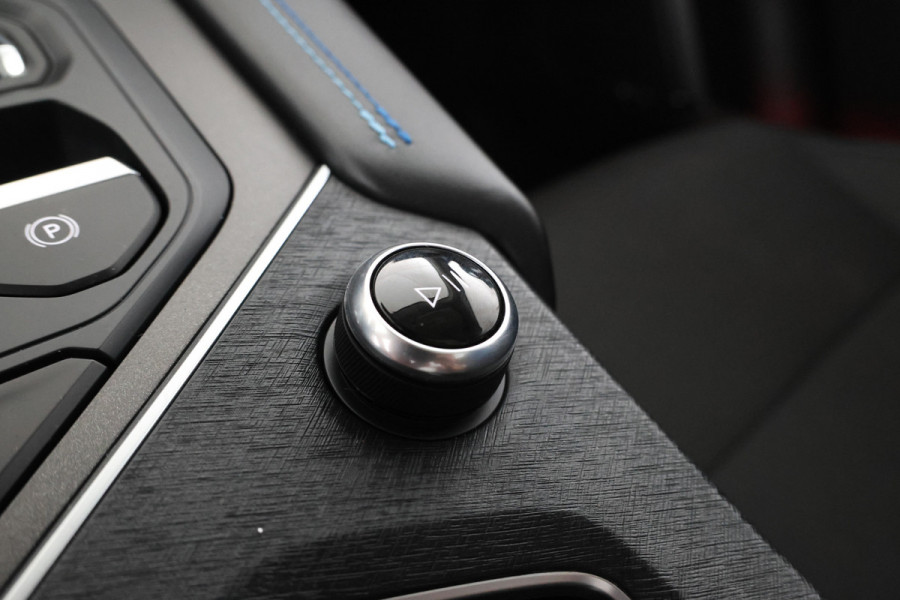 Lynk & Co 01 1.5 Panorama, Digital Dash, Automaat