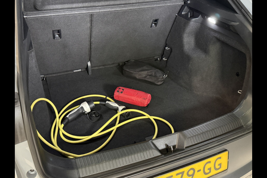 Volkswagen ID.4 Pro 77 kWh | Apple Carplay | ACC | Spiegels elek. inklapbaar