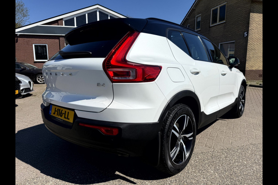 Volvo XC40 2.0 B4 200pk R-Design Panoramadak, Trekhaak, Camera