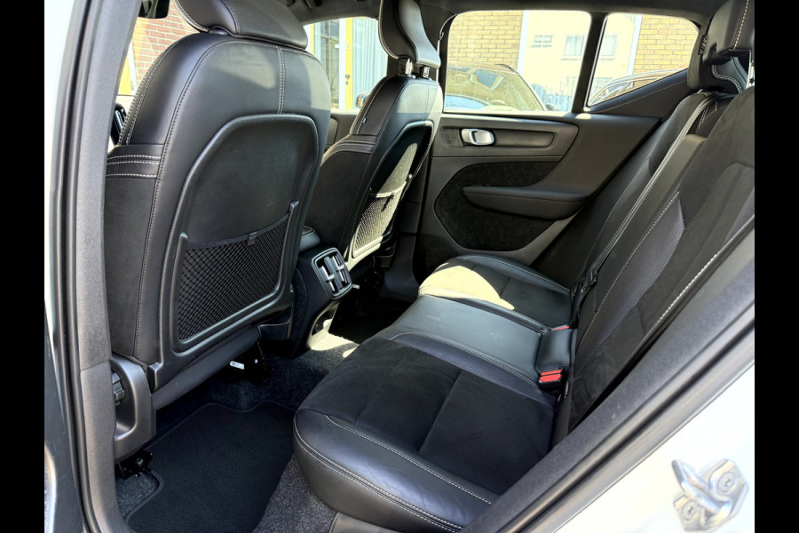 Volvo XC40 2.0 B4 200pk R-Design Panoramadak, Trekhaak, Camera