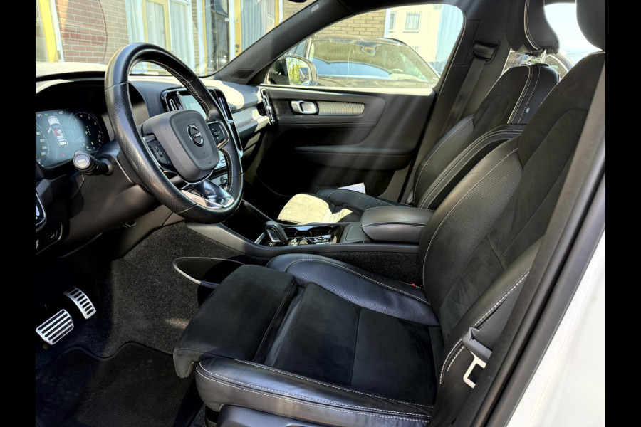Volvo XC40 2.0 B4 200pk R-Design Panoramadak, Trekhaak, Camera