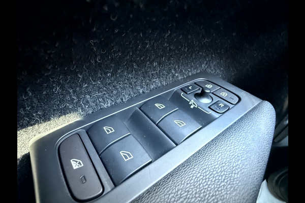 Volvo XC40 2.0 B4 200pk R-Design Panoramadak, Trekhaak, Camera