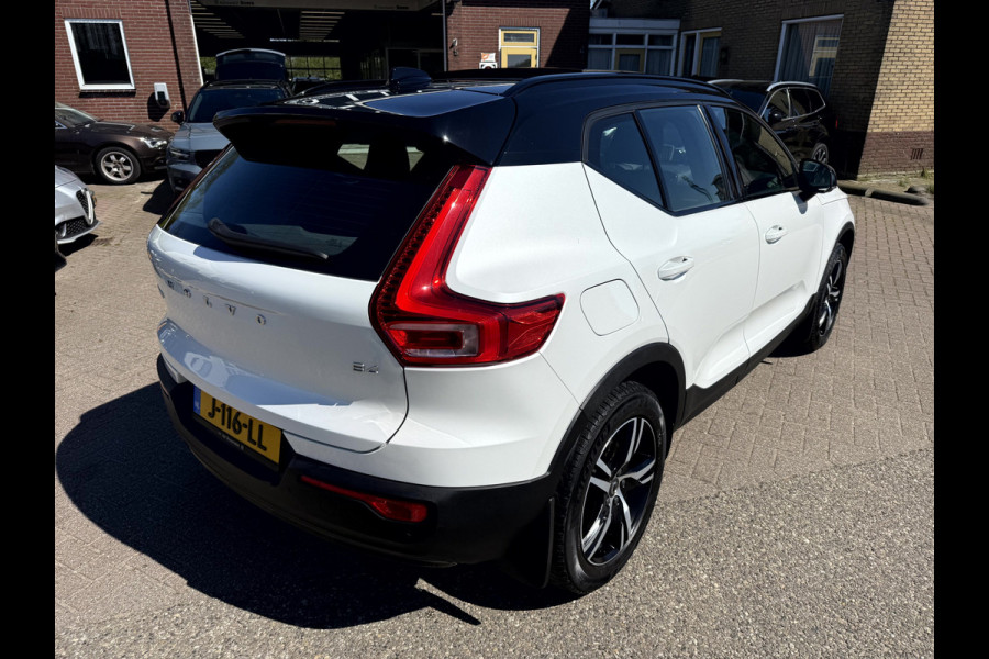 Volvo XC40 2.0 B4 200pk R-Design Panoramadak, Trekhaak, Camera