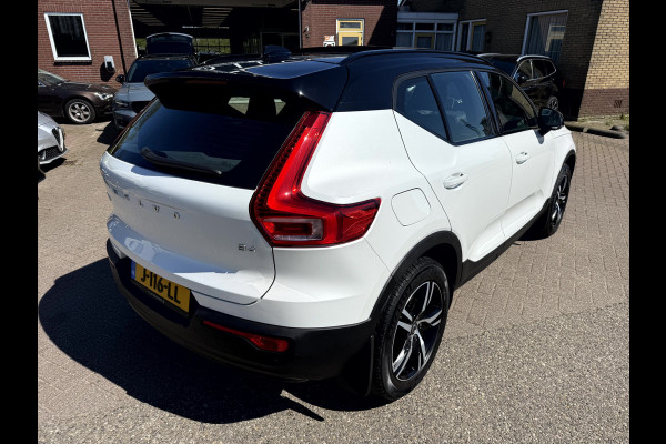 Volvo XC40 2.0 B4 200pk R-Design Panoramadak, Trekhaak, Camera