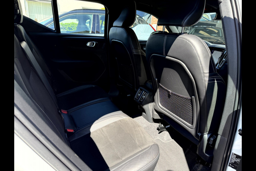 Volvo XC40 2.0 B4 200pk R-Design Panoramadak, Trekhaak, Camera