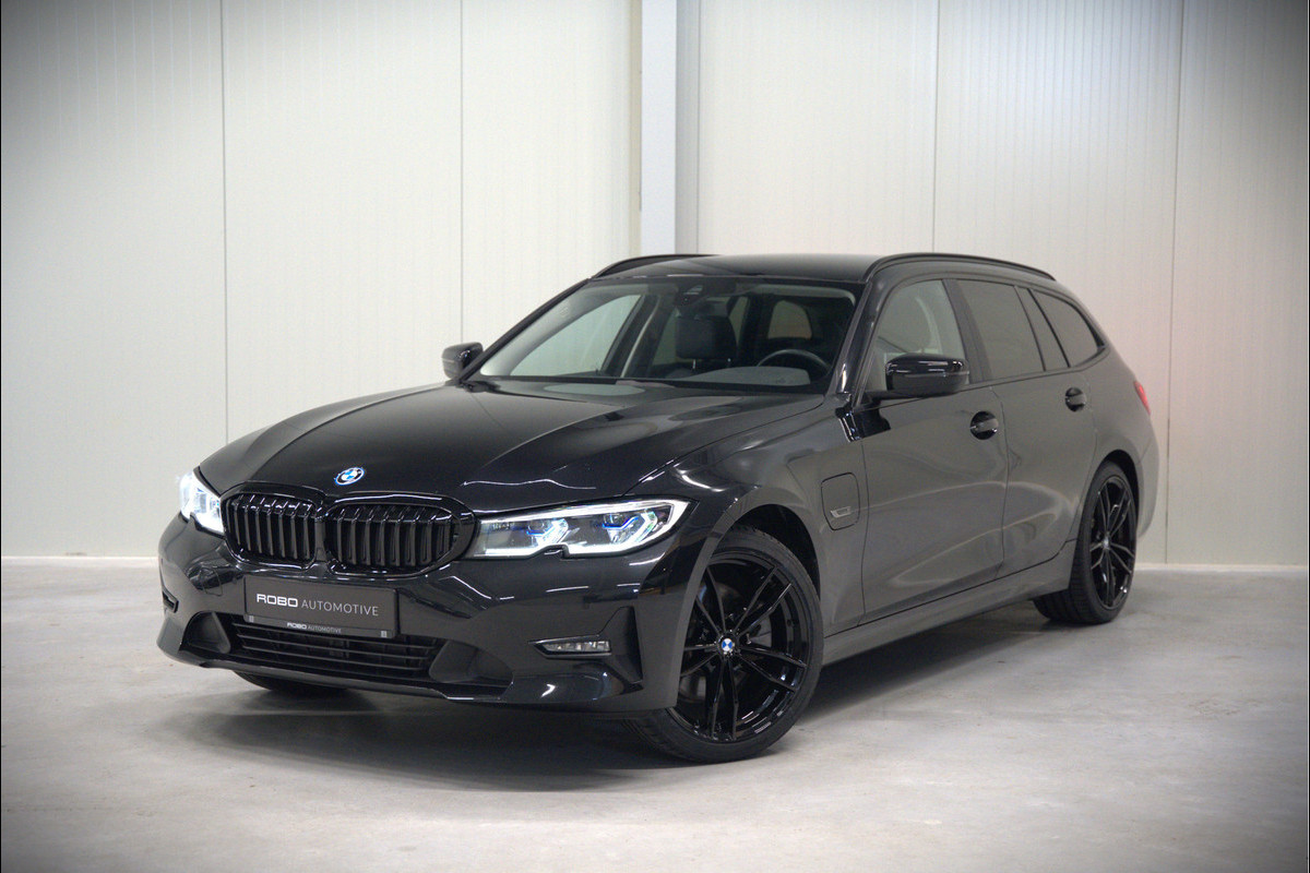 BMW 3 Serie Touring 320e Business Edition Plus | Stoelverwarming | Cruise Control | Apple Carplay | Navigatie | Laser Light | HIFI | Parkeersensoren | Grootlichtassistent | DAB |