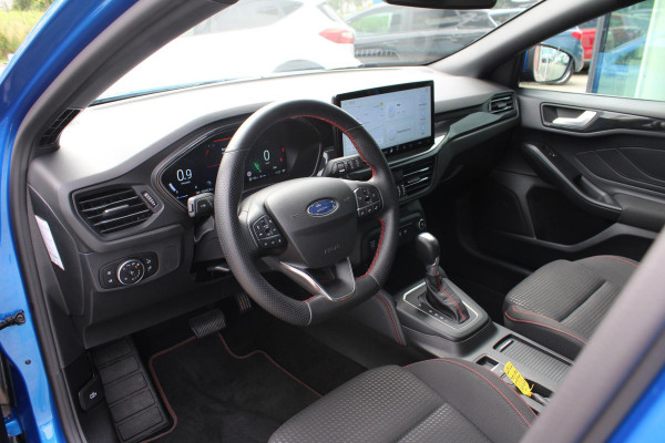 Ford Focus 1.0 EcoBoost 155 PK Hybrid ST Line X AUTOMAAT | Panoramadak | Camera | Winterpack | Adaptieve Cruise Control | BLIS |