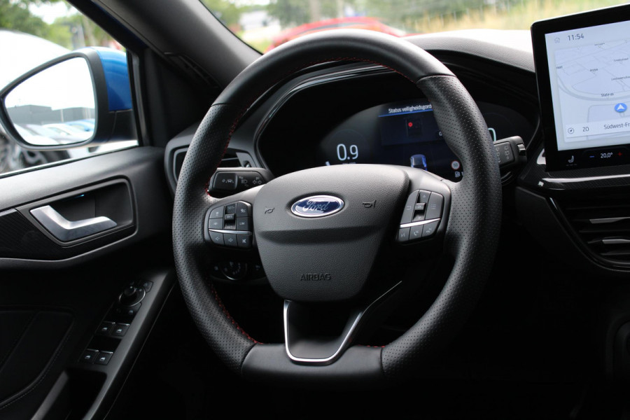 Ford Focus 1.0 EcoBoost 155 PK Hybrid ST Line X AUTOMAAT | Panoramadak | Camera | Winterpack | Adaptieve Cruise Control | BLIS |