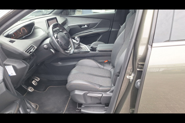 Peugeot 3008 1.2 PureTech GT Line/Camera/Nav/19 Inch/Gt Line/Enz