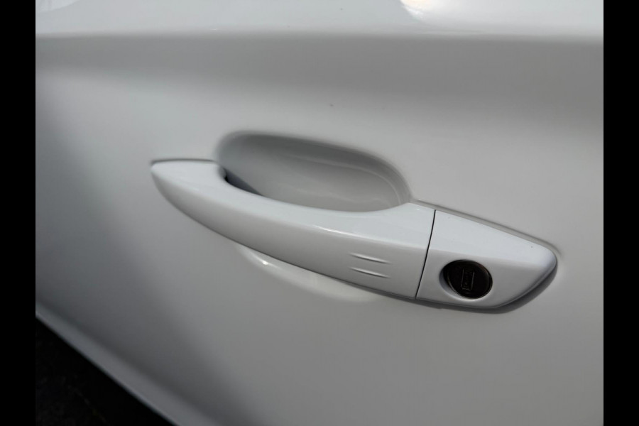 Opel Corsa 1.2 Turbo GS | LED | 360 Camera | Carplay | Keyless Start | Two Tone |