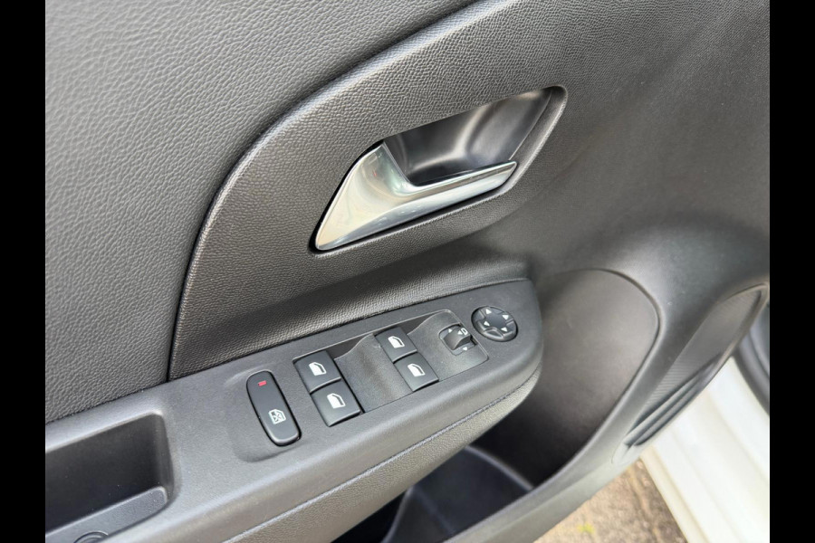 Opel Corsa 1.2 Turbo GS | LED | 360 Camera | Carplay | Keyless Start | Two Tone |