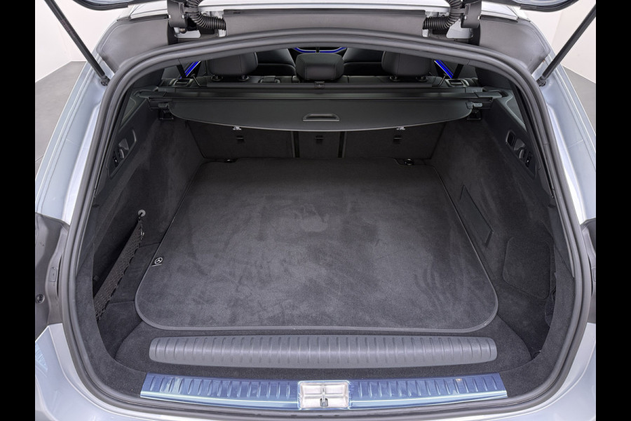 Mercedes-Benz E-Klasse Estate 300 e AMG line | Pano Ventilatie Hyperscreen Trekhaak