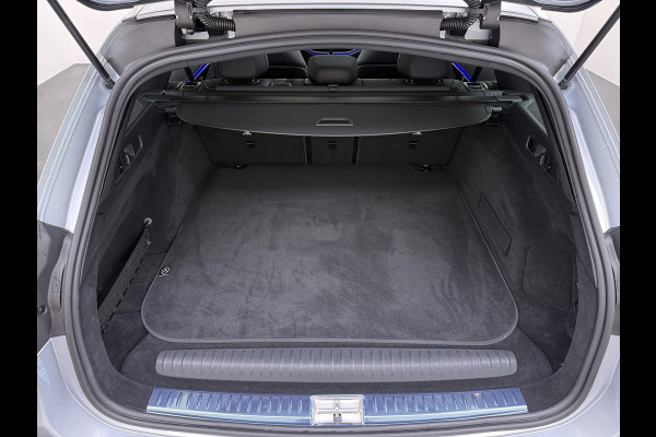 Mercedes-Benz E-Klasse Estate 300 e AMG line | Pano Ventilatie Hyperscreen Trekhaak