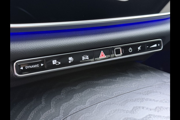 Mercedes-Benz E-Klasse Estate 300 e AMG line | Pano Ventilatie Hyperscreen Trekhaak