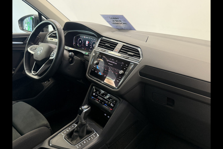 Volkswagen Tiguan 1.4 TSI eHybrid Elegance ACC PDC Lane Assist Blindspot Navi Carplay 24 Maanden garantie* (Vraag naar de voorwaarden)