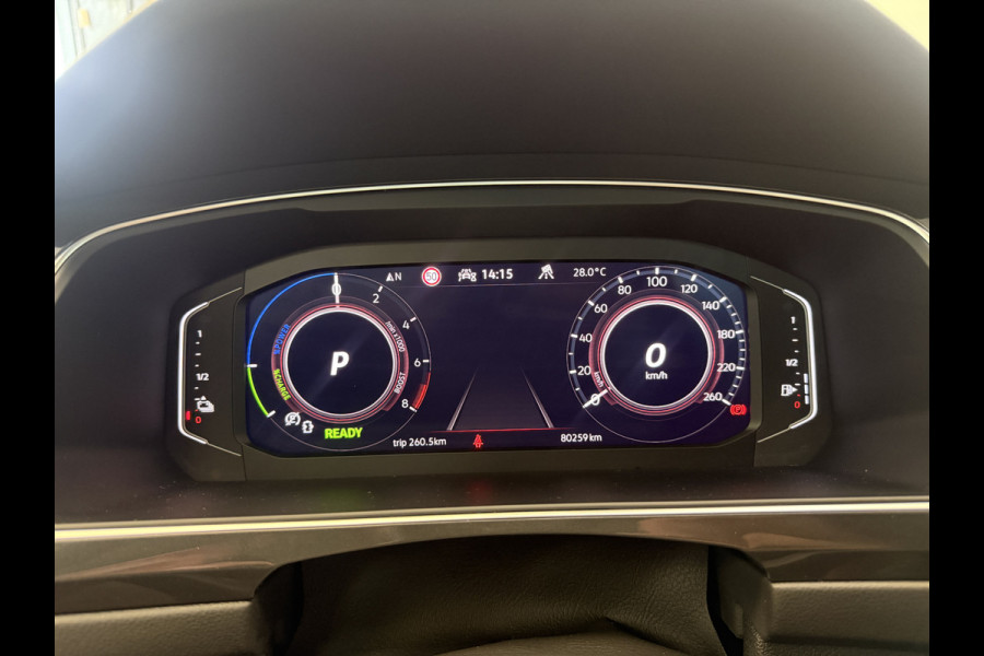 Volkswagen Tiguan 1.4 TSI eHybrid Elegance ACC PDC Lane Assist Blindspot Navi Carplay 24 Maanden garantie* (Vraag naar de voorwaarden)