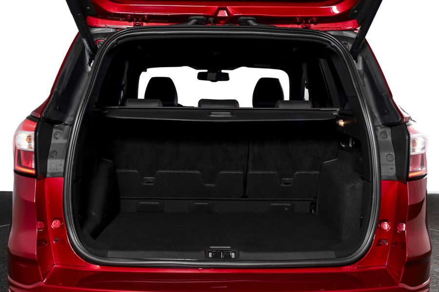 Ford Kuga 1.5 EcoBoost ST Line 150 PK | Cruise | Elek. Trekhaak | Winterpakket | PDC | Camera | NAV + App. Connect | ECC | Elek. Klep | LM 19" |
