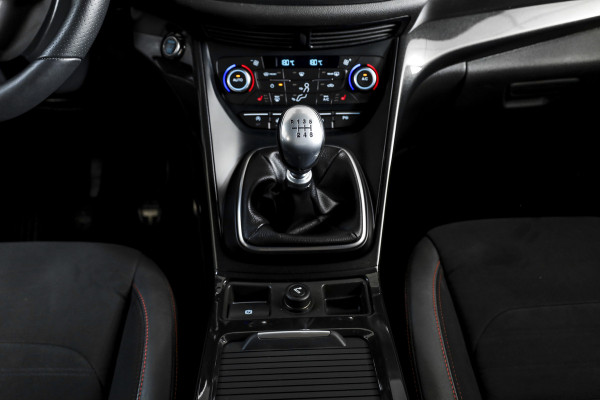 Ford Kuga 1.5 EcoBoost ST Line 150 PK | Cruise | Elek. Trekhaak | Winterpakket | PDC | Camera | NAV + App. Connect | ECC | Elek. Klep | LM 19" |