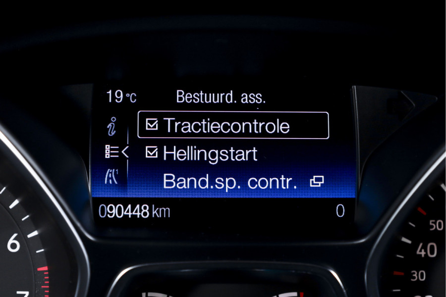 Ford Kuga 1.5 EcoBoost ST Line 150 PK | Cruise | Elek. Trekhaak | Winterpakket | PDC | Camera | NAV + App. Connect | ECC | Elek. Klep | LM 19" |
