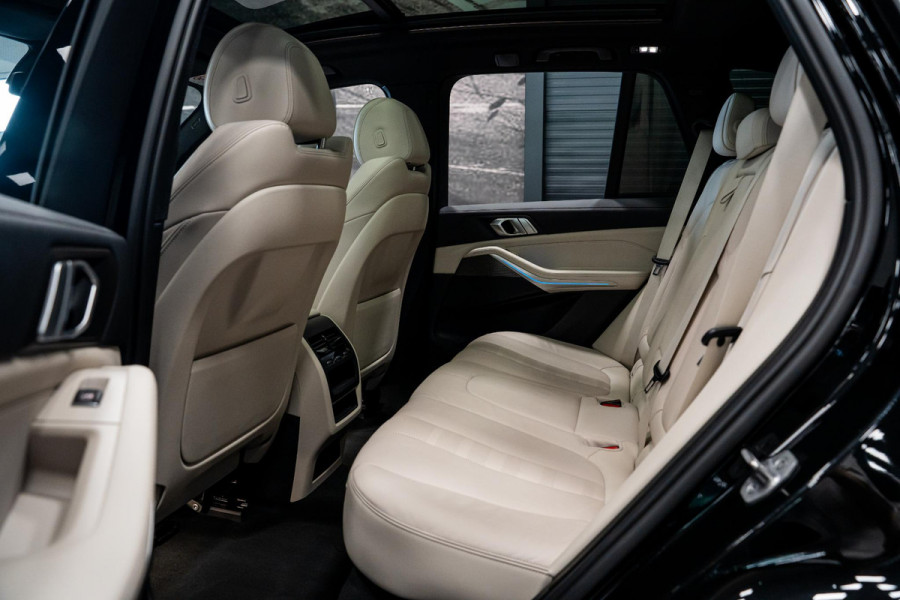 BMW X5 xDrive45e High Executive *M-Sport / Panorama / HUD / Surround-View / Laserverlichting / Keyless / Memory*