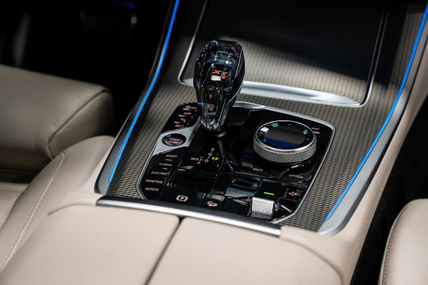 BMW X5 xDrive45e High Executive *M-Sport / Panorama / HUD / Surround-View / Laserverlichting / Keyless / Memory*