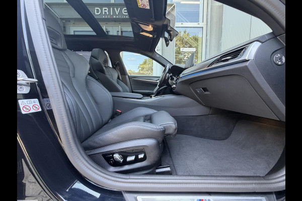 BMW 5 Serie Touring 530e xDrive High Ex. M-Sport |Pano|M-Seats|HUD|Laser|Trekhaak|19"