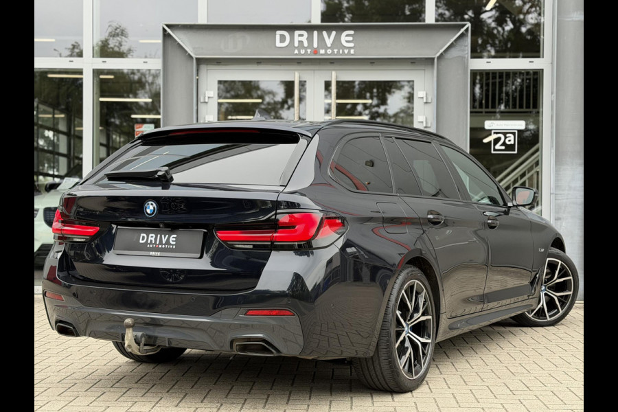 BMW 5 Serie Touring 530e xDrive High Ex. M-Sport |Pano|M-Seats|HUD|Laser|Trekhaak|19"