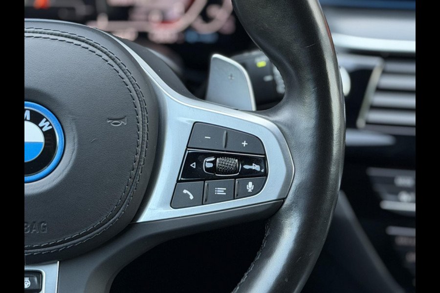 BMW 5 Serie Touring 530e xDrive High Ex. M-Sport |Pano|M-Seats|HUD|Laser|Trekhaak|19"