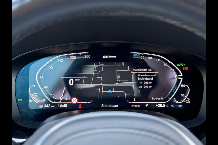 BMW 5 Serie Touring 530e xDrive High Ex. M-Sport |Pano|M-Seats|HUD|Laser|Trekhaak|19"