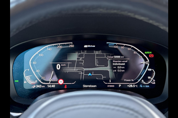 BMW 5 Serie Touring 530e xDrive High Ex. M-Sport |Pano|M-Seats|HUD|Laser|Trekhaak|19"