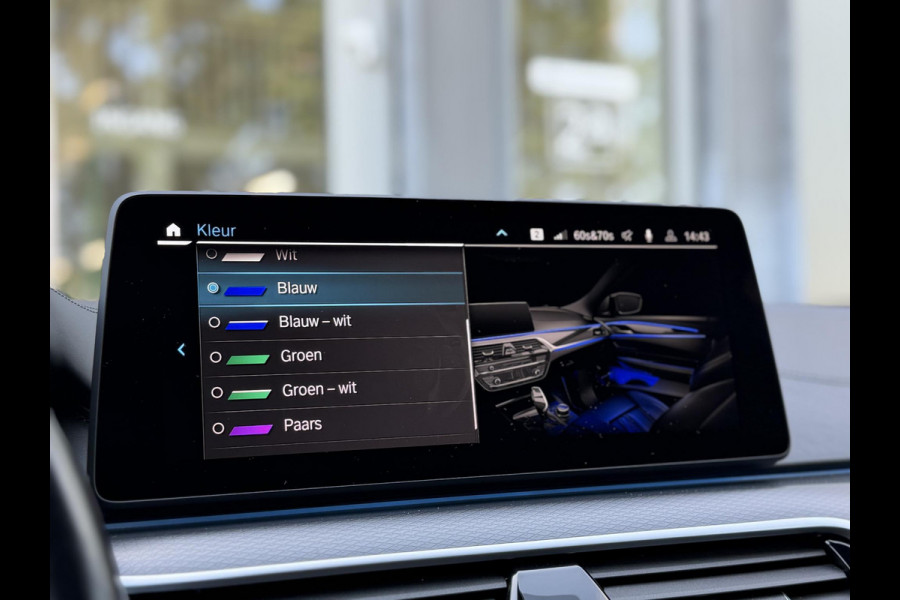BMW 5 Serie Touring 530e xDrive High Ex. M-Sport |Pano|M-Seats|HUD|Laser|Trekhaak|19"