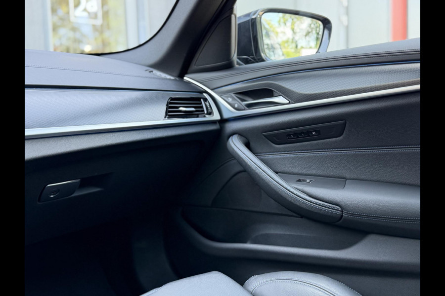 BMW 5 Serie Touring 530e xDrive High Ex. M-Sport |Pano|M-Seats|HUD|Laser|Trekhaak|19"